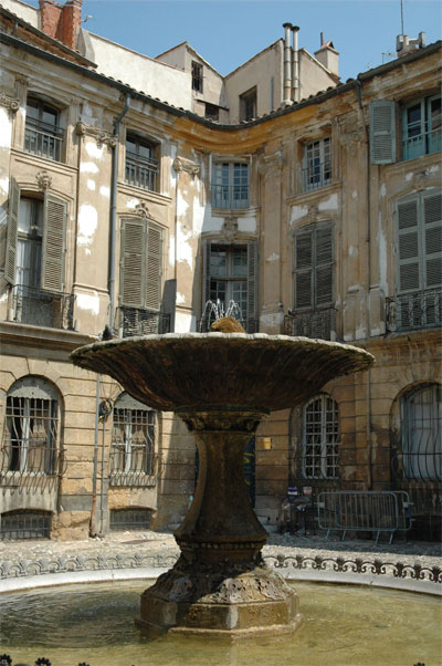 Fontaine Place d'Alberta 01