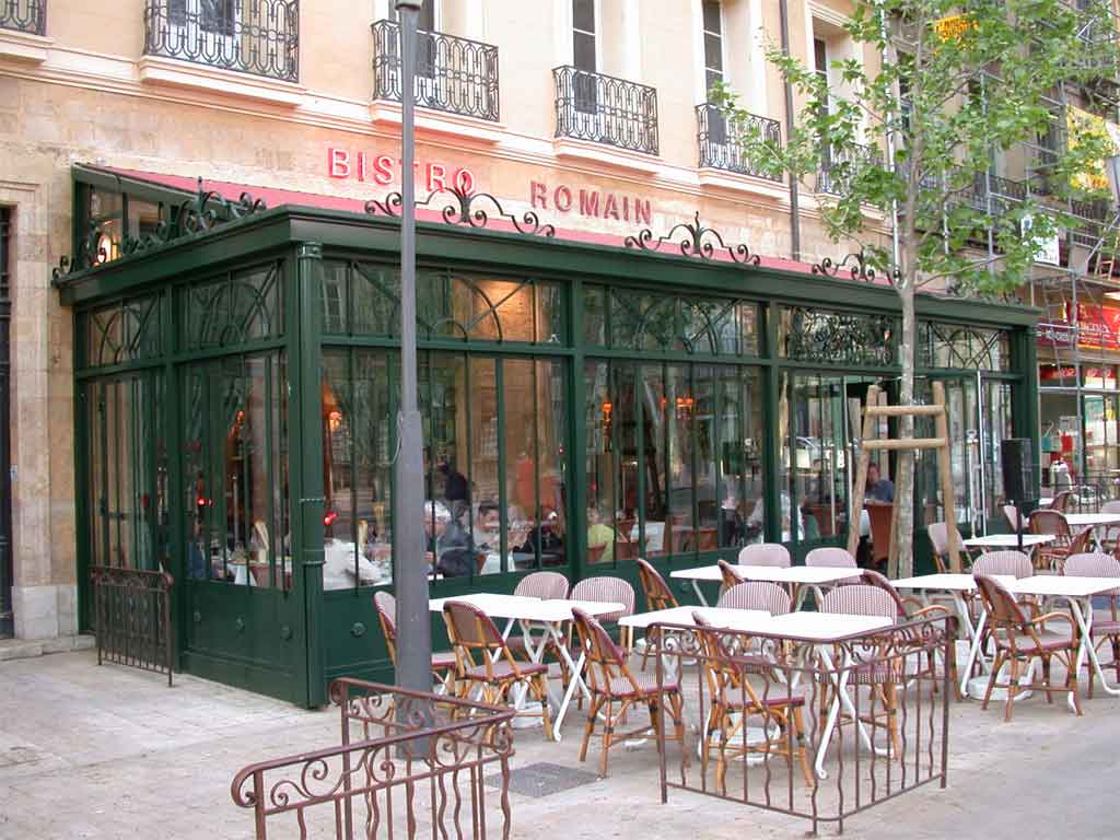 Le Bistro Romain
